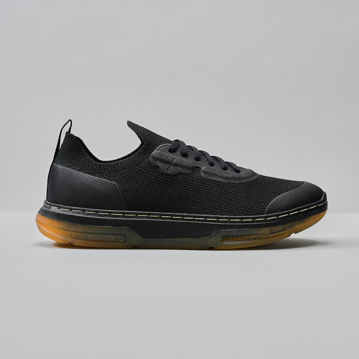 skiff black+gum