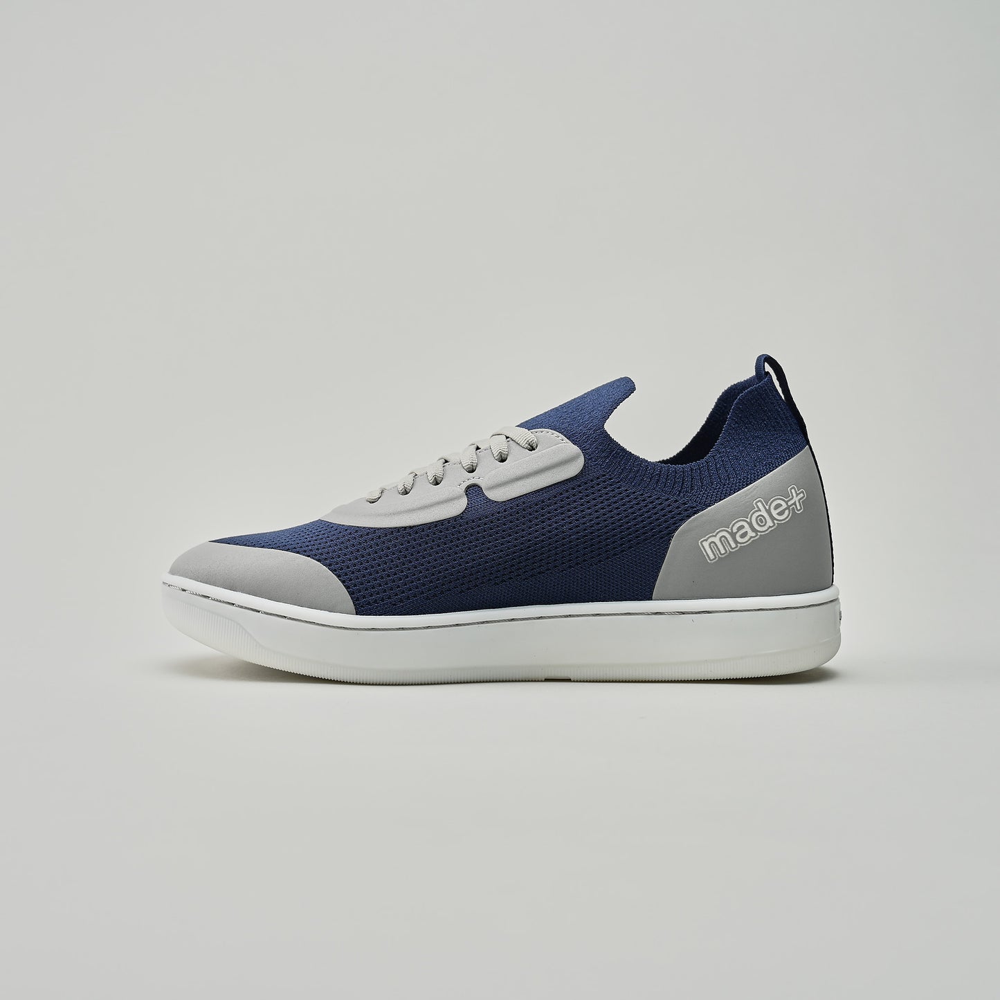 skiff2 navy+white