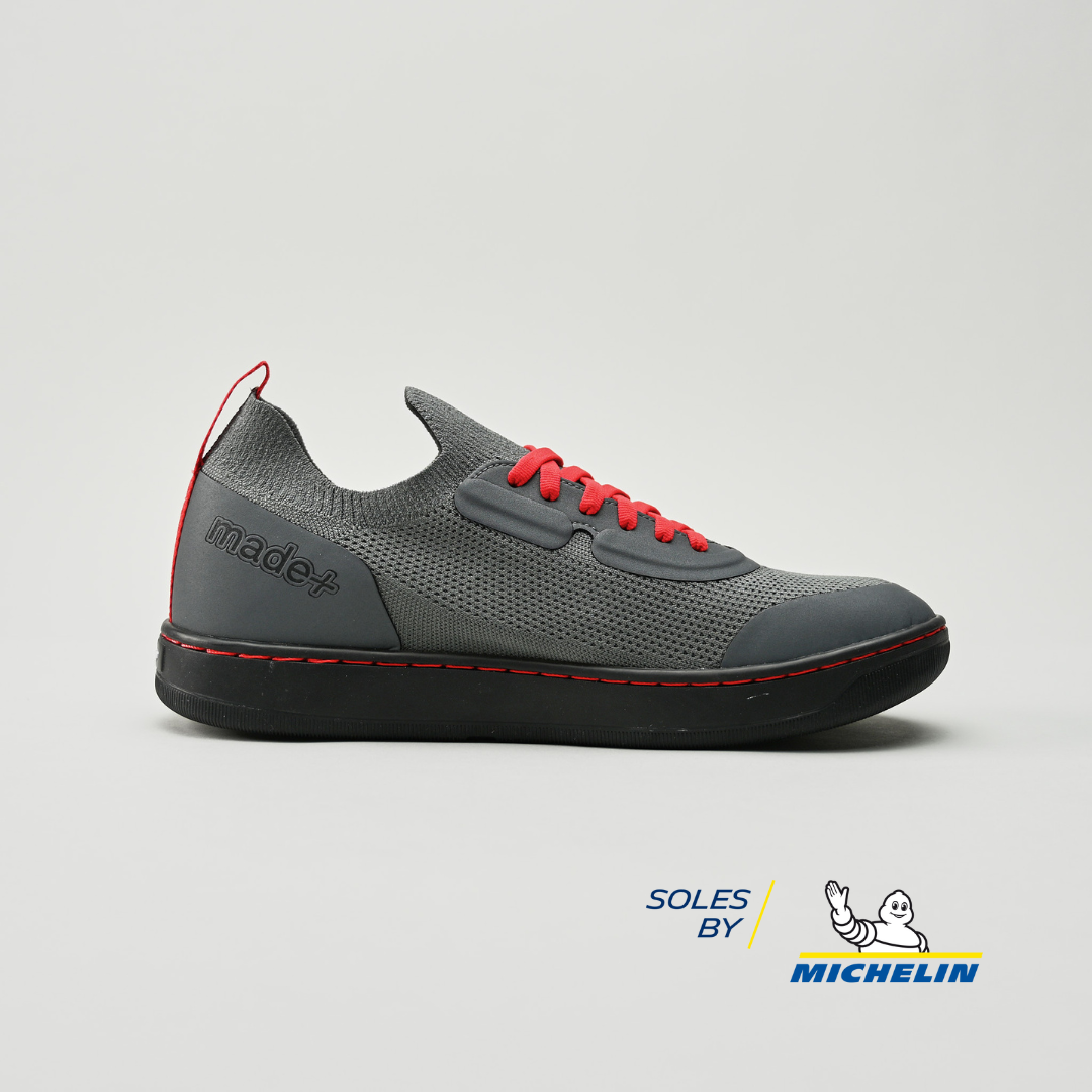 skiff2 iron+black